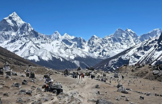 Luxury Everest Base Camp Trek vs Standard EBC Trek